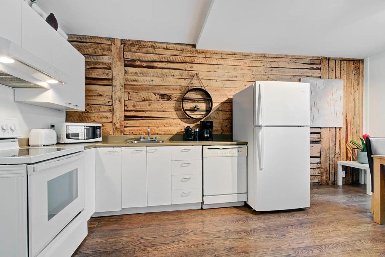 Les Appartements Du 790 Квебек Экстерьер фото